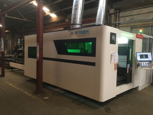 3000mm 2KW het Knipsel en de Gravuremachine van de Vezellaser