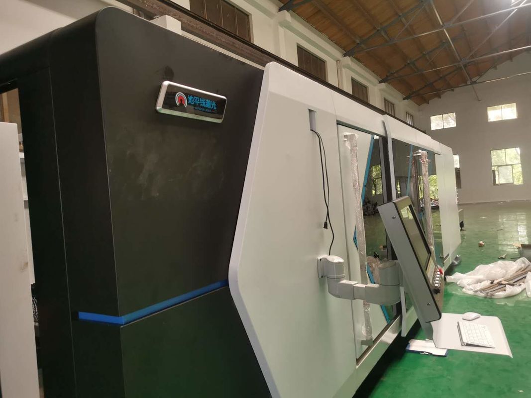 IPG 20mm CNC 8025 Lasersnijmachine Om metaal te snijden voor Staalplaat