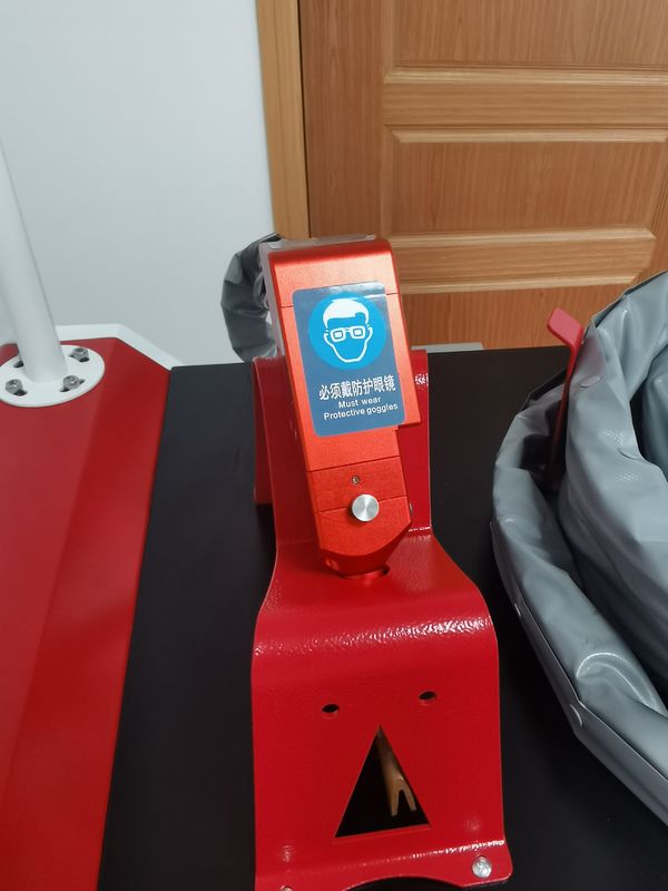 1500W de Lasser van de vezellaser, de Handbediende Machine van het Laserlassen voor Roestvrij staal