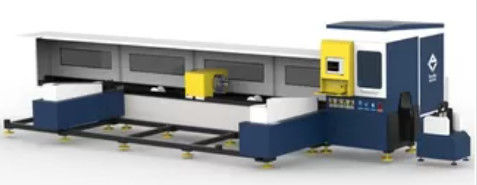 Drie Fasen 6000mm 2kw-de Snijmachine van de Vezellaser
