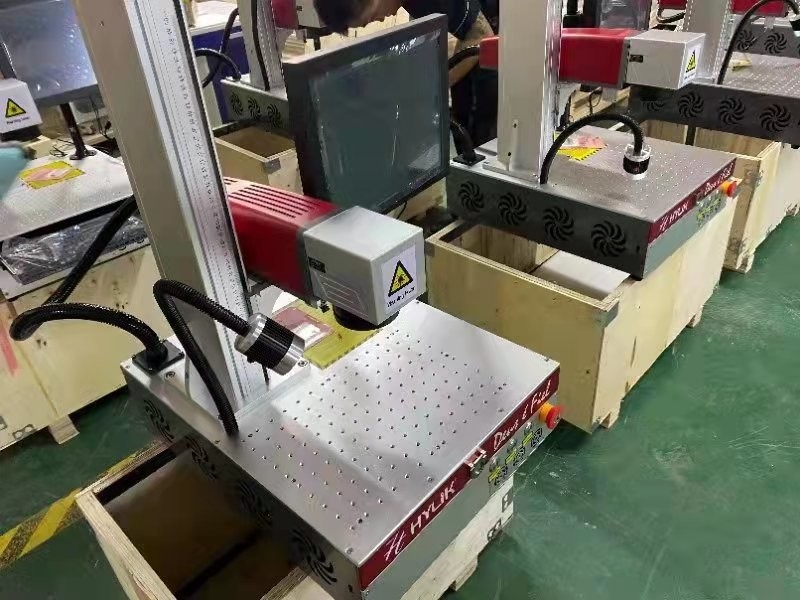 De Laser die van Maxphotonicsraycus de Kaart 20W van Machinesezcad met Computersysteem merken
