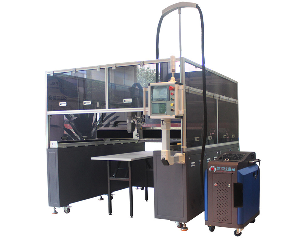 Van de de Laser Schoonmakende Machine van het Maxphotonicskabinet het Metaalrol 100W 200W 500W